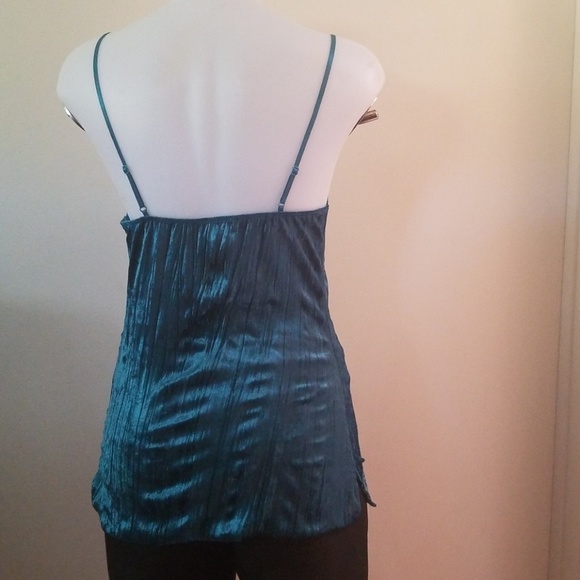 Top - Picture 2 of 3